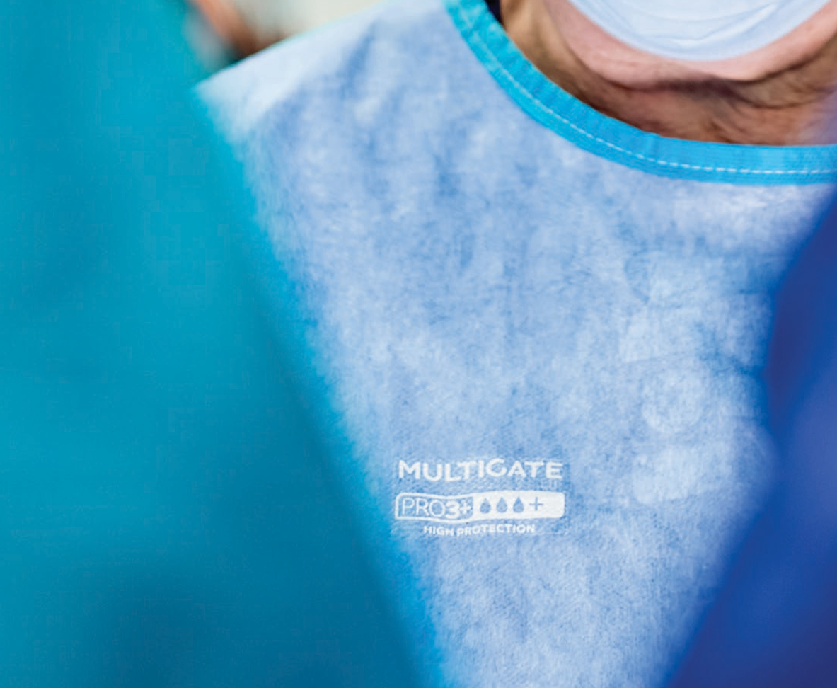 PRO3® Plus  Multigate AAMI 3 Surgical Gown reinforced.  Fully Recyclable. All sizes.